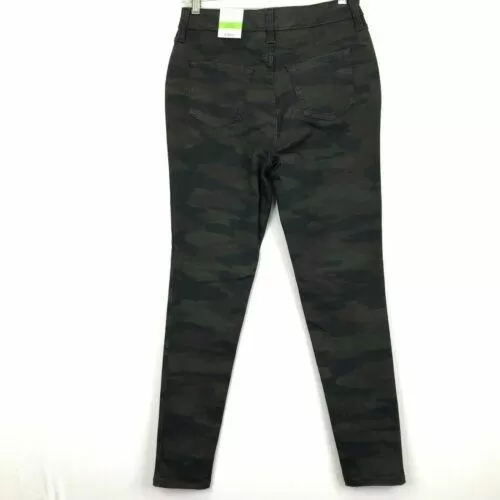 Camo Stretch Button-Fly High Rise Curvy Jeans