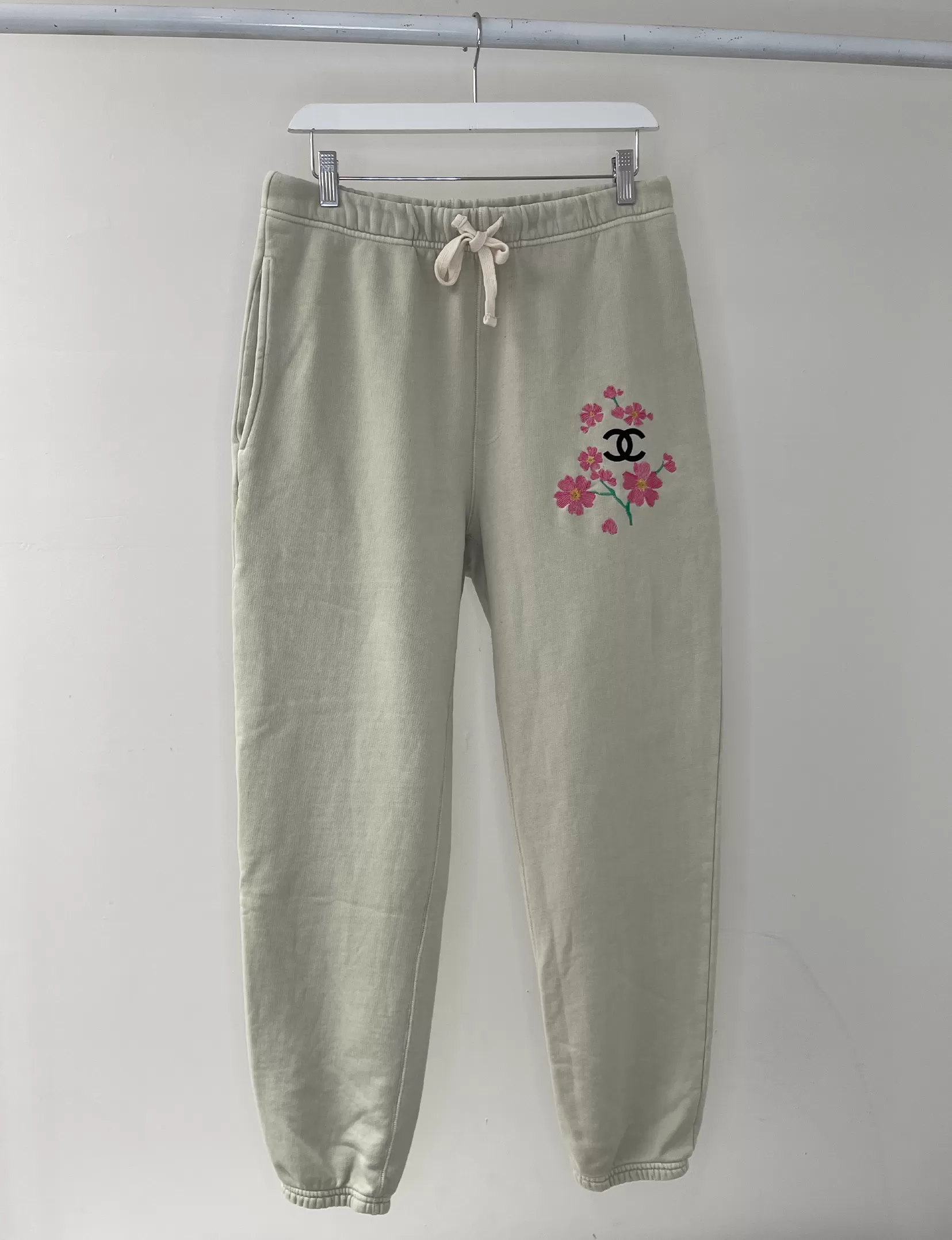 CC Floral Embroidery Fleece Sweatpants, Chalk