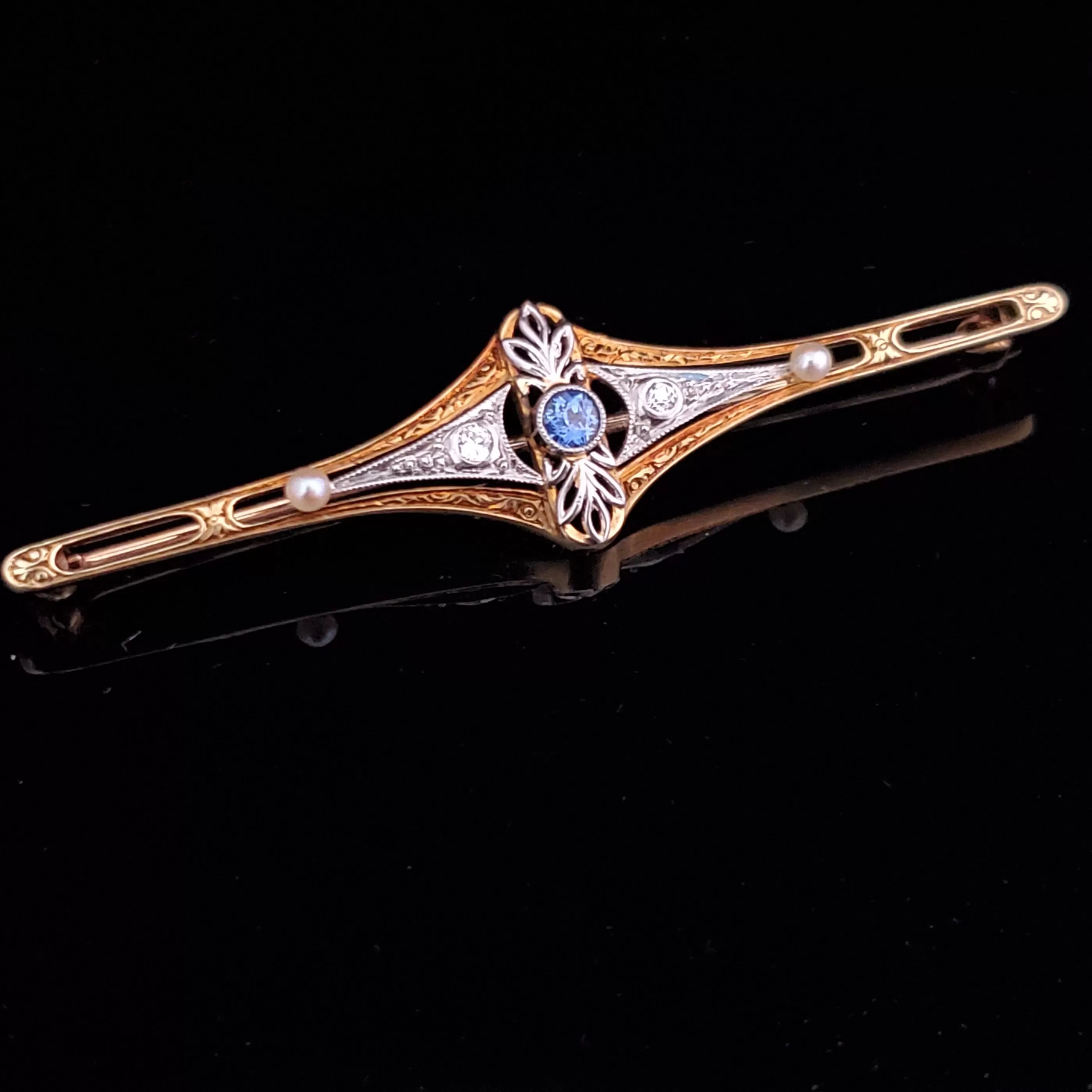 Mandeville - Art Deco HAGERSTROM & CHAPMAN CO Diamond Sapphire 14k Gold Brooch