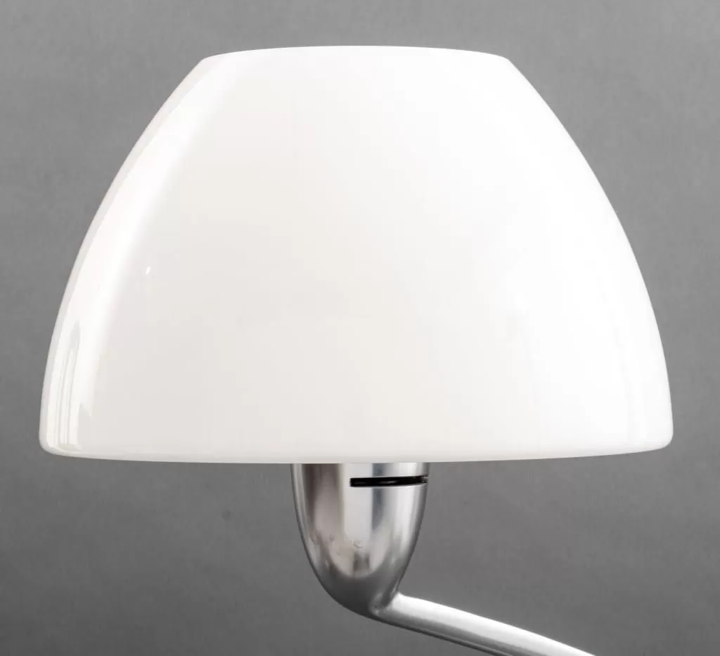 Modern Style Global Lighting Table Lamp