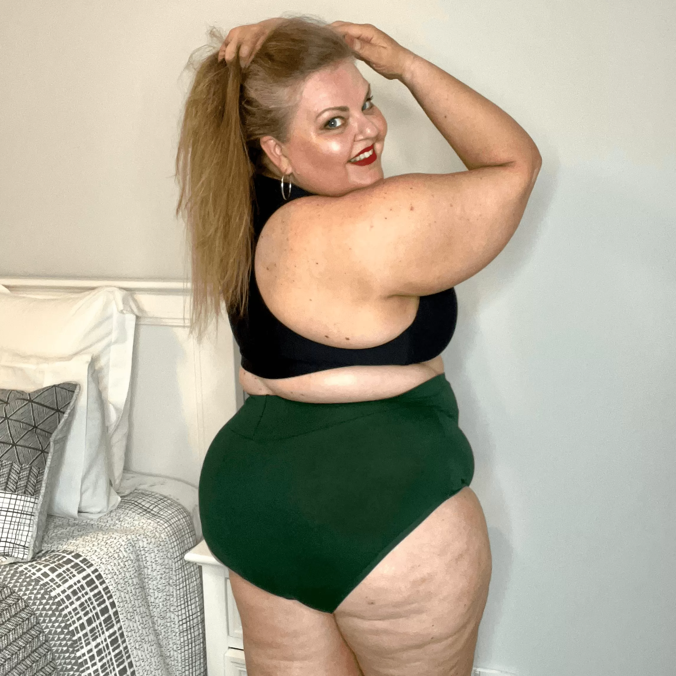 Super High Waist Knickers - Hit the Bottle Green