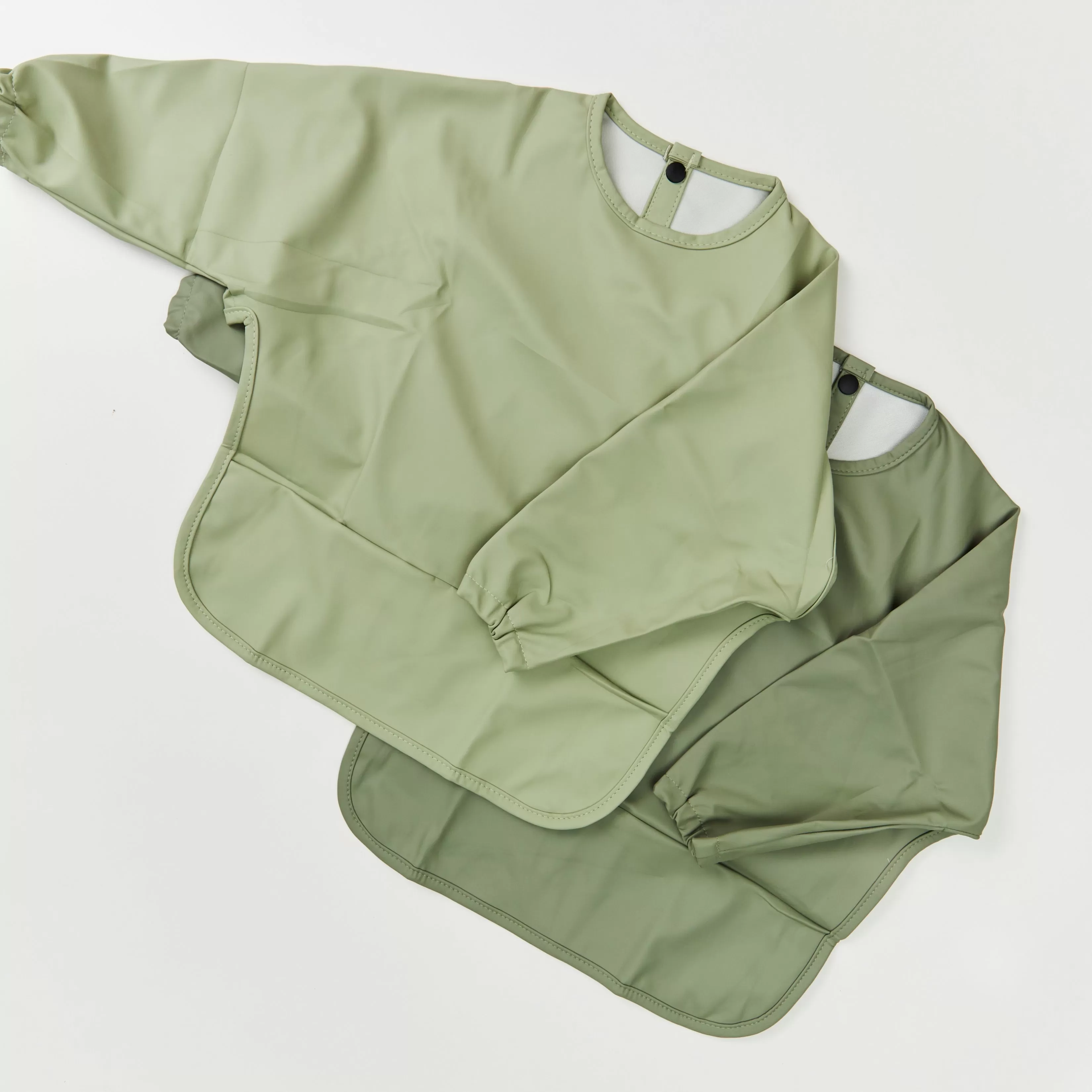 Waterproof Long Sleeve Baby Smock Bib in Aloe Green