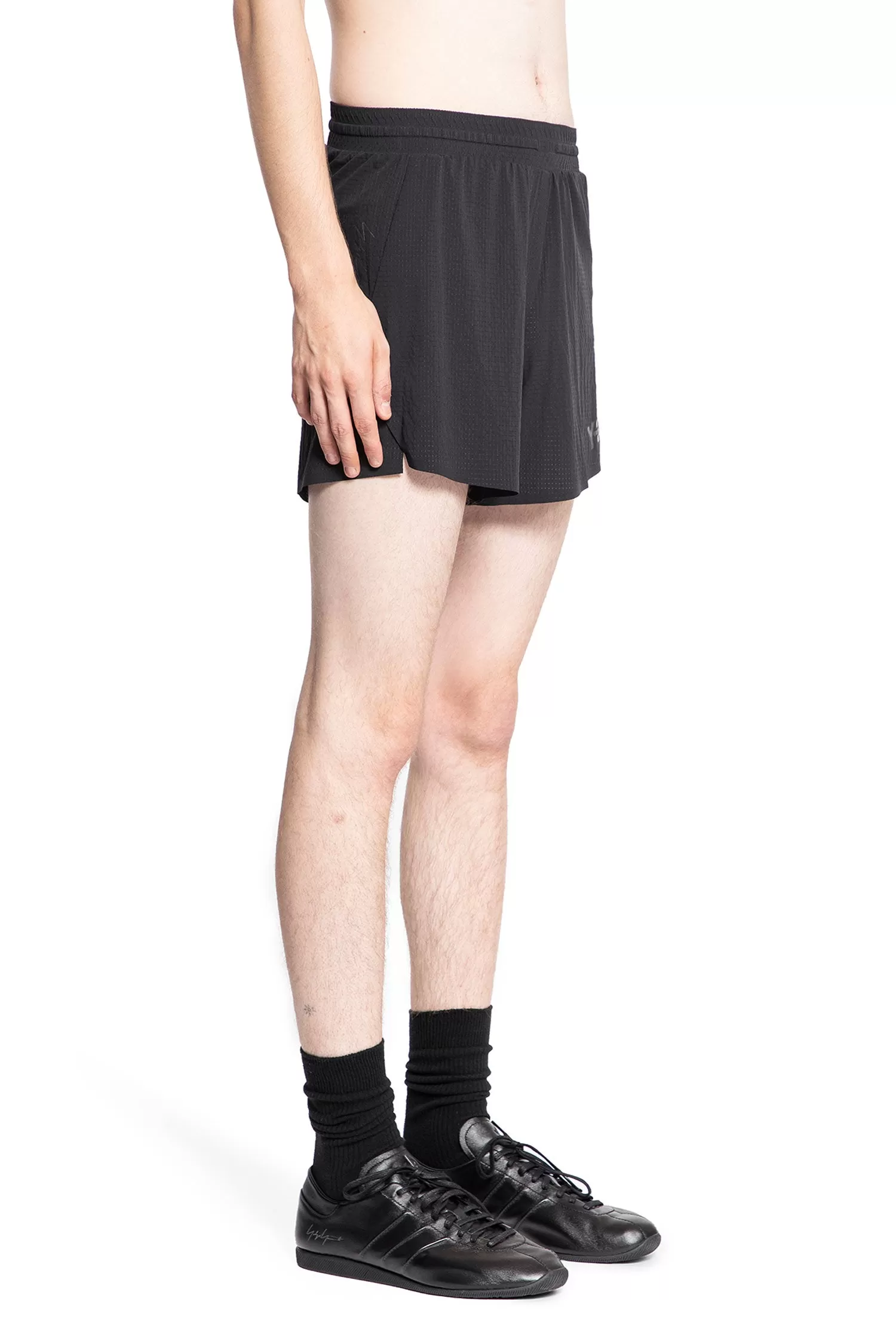 Y-3 MAN BLACK SHORTS